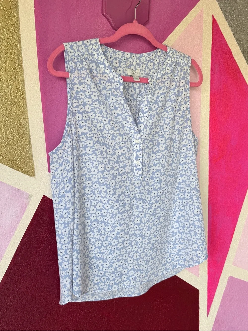 J.Crew Sleeveless Split Neck Floral Blouse Sz M Blue White Ditsy Print